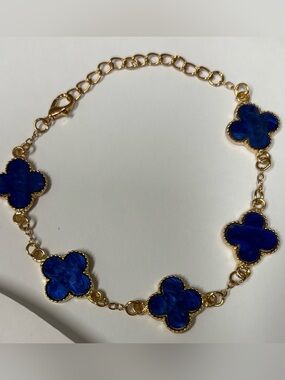 Blue enamel clover bracelet